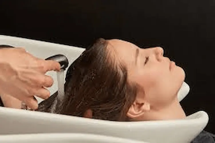 Tratamiento de colágeno capilar para reparar y fortalecer el cabello